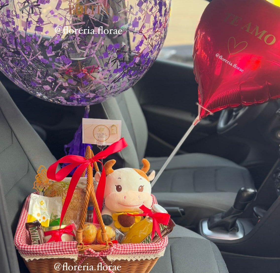 desayuno sorpresa con globos
