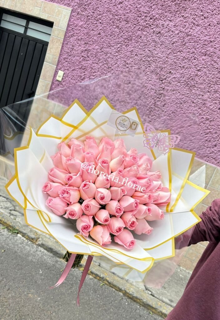 ramo 50 rosas rosas
