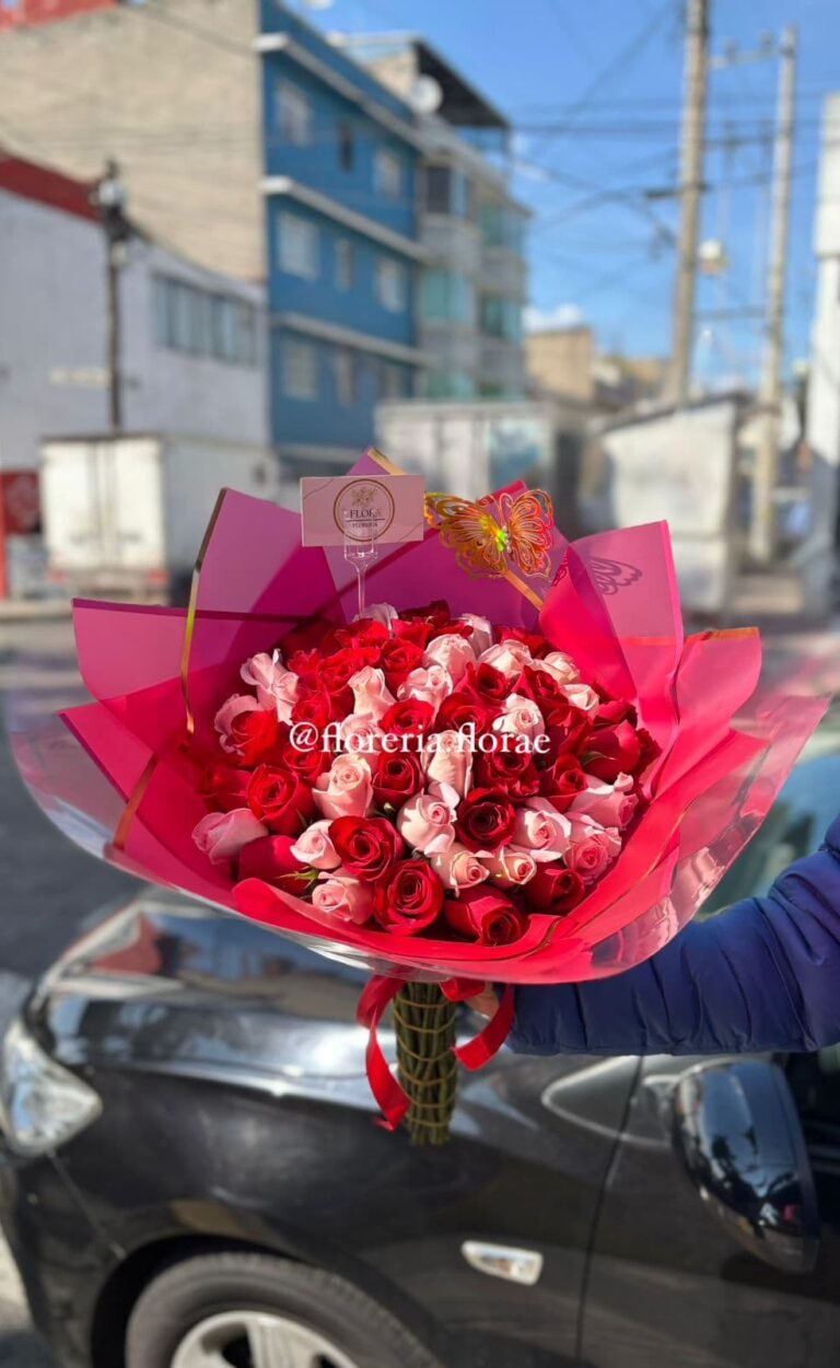 ramo 50 rosas combinadas rosas con rojo