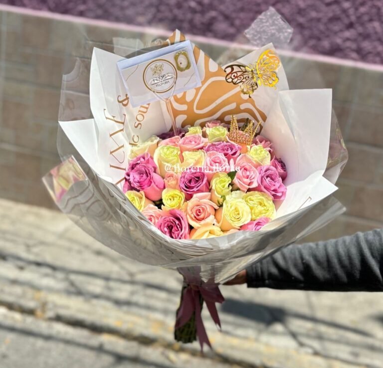 ramo 30 rosas combinadas