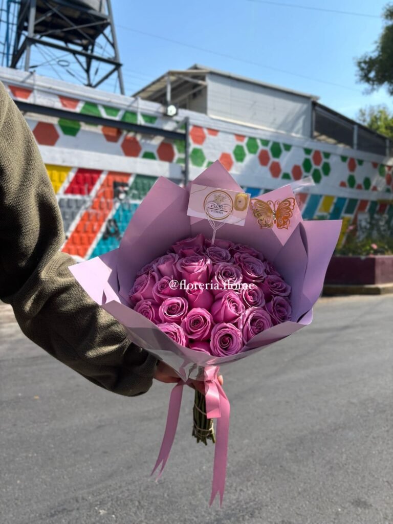 ramo 24 rosas moradas