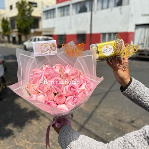 ramo 24 rosas con chocolates