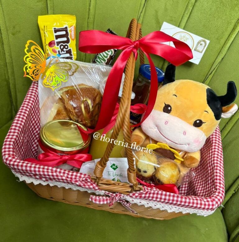 desayuno sorpresa cuernito con peluche vaca