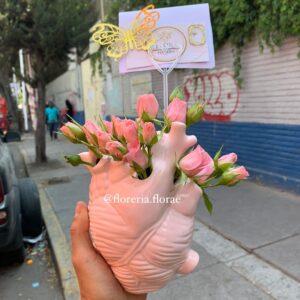 corazon con mini rosa
