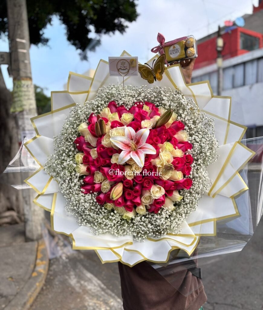 ramo 90 rosas combinadas