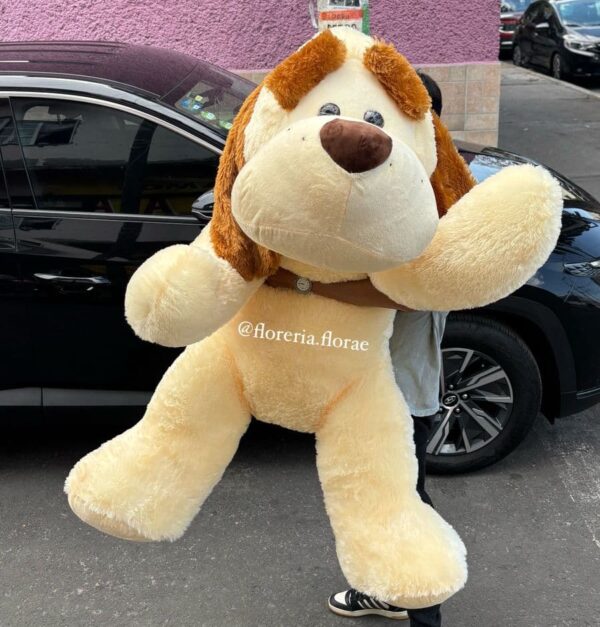 PELUCHE GIGANTE PERRO