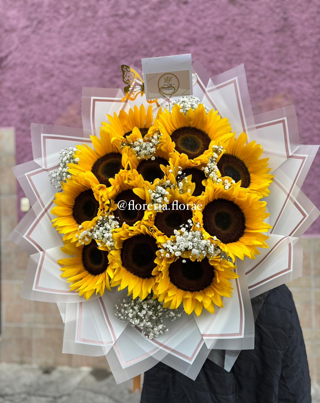ramo 10 girasoles con nube