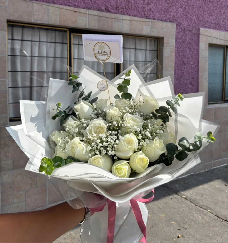 ramo de rosas blancas en cdmx